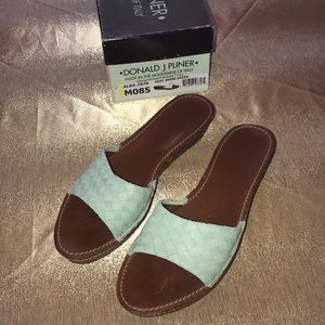 Donald J Pliner Sandal